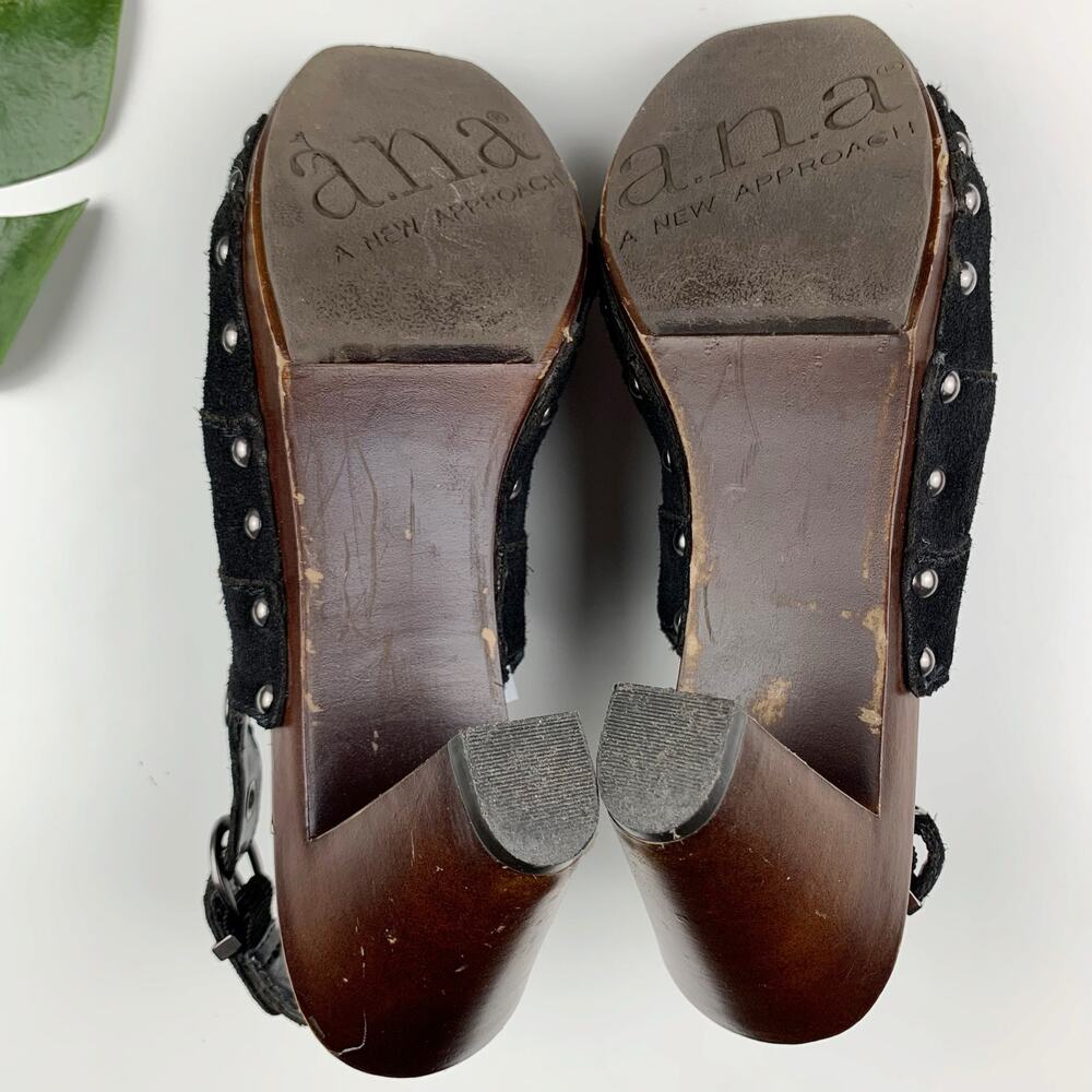 ANA A New Approach Slingback Heels Black Suede Platform Studded Retro Women's 8 - Picture 12 of 13